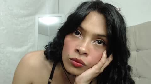 Snapshot of elisa_diaz_14 chatting on 02.12.25 Elisa Diaz online show from 02.12.25