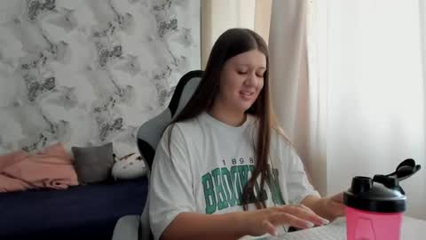 Aletta Oushen online show from 06.29.26