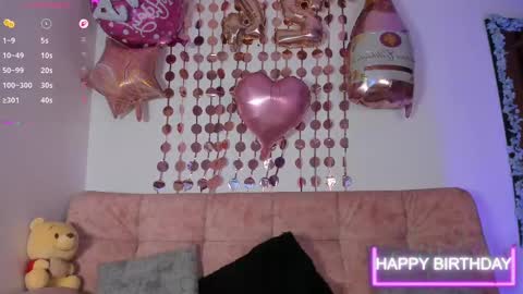 Snapshot of elisabeth_secret chatting on 09.27.25 online show from 09.27.25