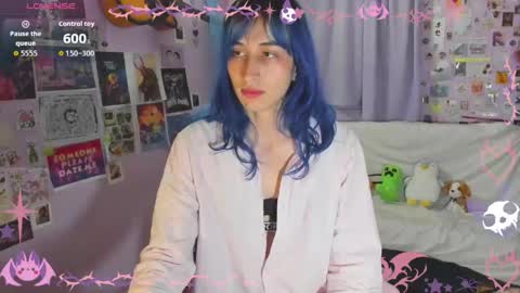 Snapshot of elisdarling chatting on 05.27.26 elisdarling online show from 05.27.26