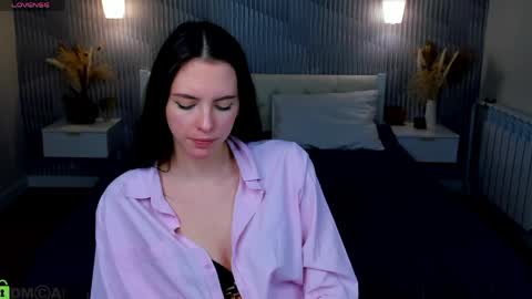 Elise online show from 04.09.26