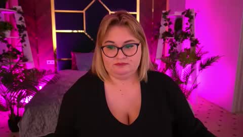 elise_ryen online show from 01.19.26