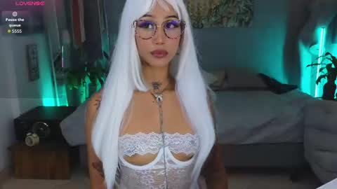 Elissecinnamon online show from 07.11.26