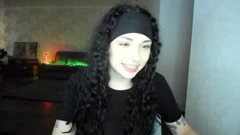 Snapshot of elisskriter chatting on 07.15.26 Eliss online show from 07.15.26