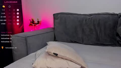 Eliss  online show from 02.22.25