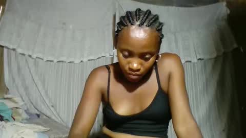 Snapshot of elita12010 chatting on 01.14.26 elita12010 online show from 01.14.26