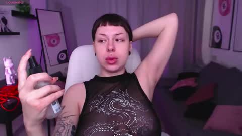 Snapshot of eliza_benet chatting on 02.26.26 Ari online show from 02.26.26