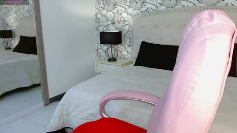 Eliza online show from 01.31.25