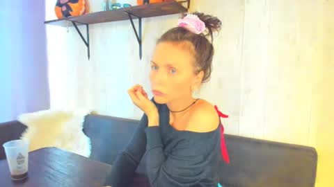 Snapshot of elizabe_th chatting on 07.26.26 Elizabethangel online show from 07.26.26