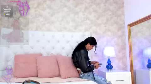 Elizabet Taylor online show from 01.28.25