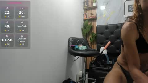 Snapshot of elizabeth_haddi chatting on 06.17.26 elizabeth_haddi online show from 06.17.26