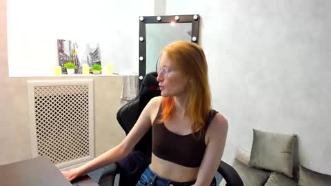 Elizabeth online show from 02.12.25