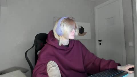 Elizabeth online show from 11.10.25