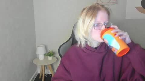 Elizabeth online show from 11.18.25