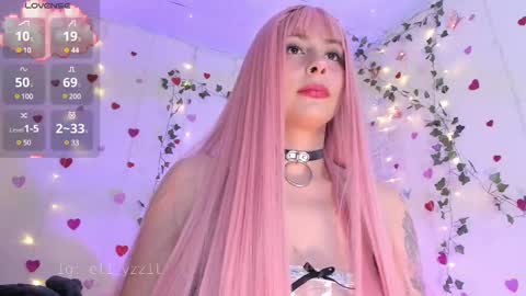 Snapshot of elizabeth_jing chatting on 03.07.25    Independent Model online show from 03.07.25