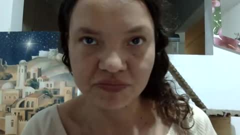 Elizabeth Martinez  online show from 01.05.25