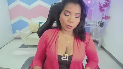 Elizabeth  online show from 04.25.26