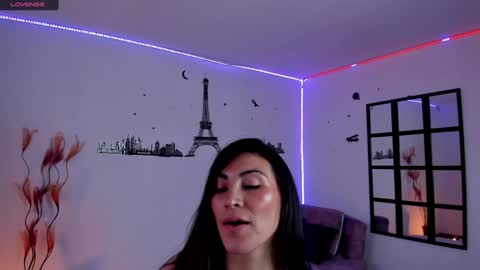 Elizabeth online show from 12.04.24