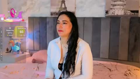 Snapshot of elizabethbennett_l chatting on 11.23.25 elizabth online show from 11.23.25