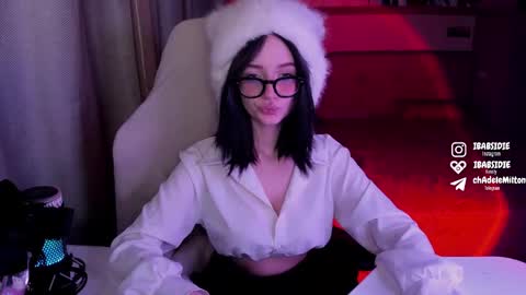 Snapshot of elizabethbritanny chatting on 02.14.25 Adele online show from 02.14.25