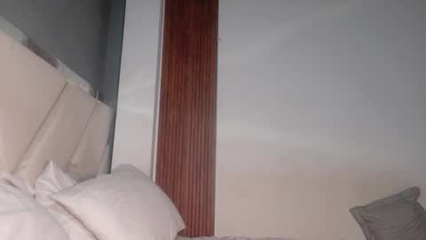 Lizzy online show from 10.25.25