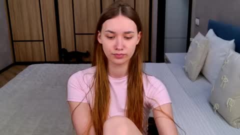 Elizabeth online show from 04.18.26