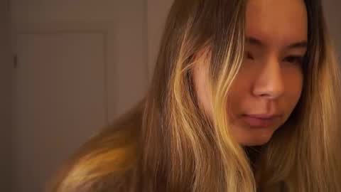 Elizabeth online show from 09.18.25