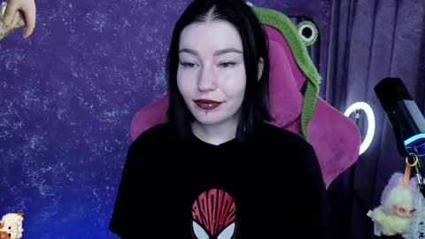 Snapshot of elizabethflowerr chatting on 07.18.26 Eli online show from 07.18.26
