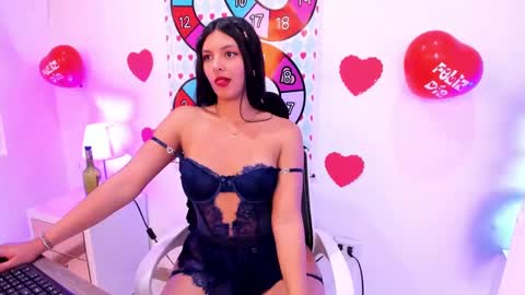 Elizabeth Rodrguez  online show from 02.15.25