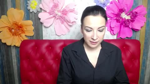 ElizabethSho online show from 12.02.25