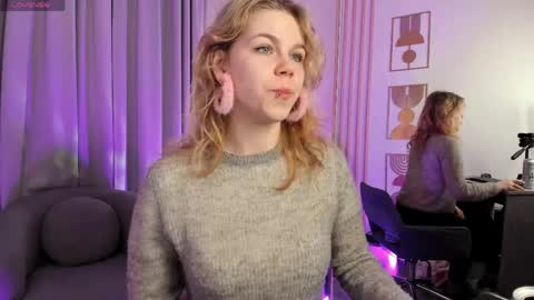 Snapshot of elizabethvane chatting on 06.02.26 Elizabeth online show from 06.02.26
