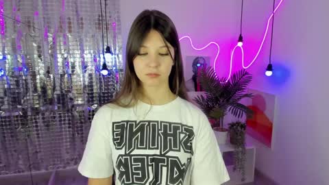 Eliza online show from 12.05.24