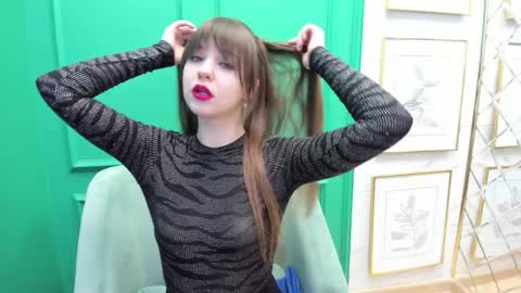 Eliza online show from 01.25.25