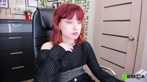 Snapshot of elizanik chatting on 05.20.26 Eliza online show from 05.20.26