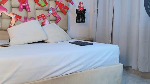 Eliza online show from 09.13.25