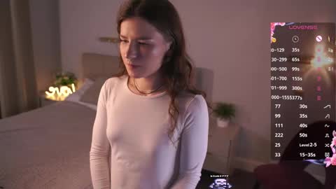 Snapshot of elizebethcreeley chatting on 10.14.25 harlotte online show from 10.14.25