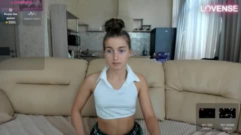 Eliz                               online show from 03.04.25