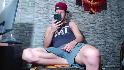 Snapshot of eljeorge_hott chatting on 05.22.26 JORGE BENITEZ online show from 05.22.26