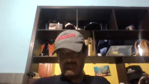Snapshot of eljim323323 chatting on 08.09.26 eljim323323 online show from 08.09.26