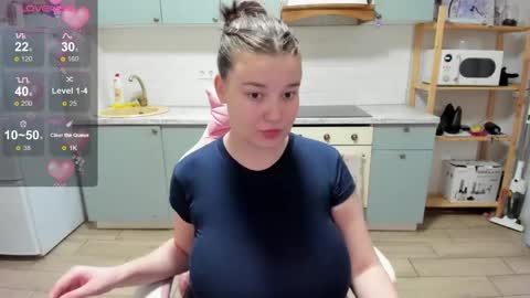 Lina online show from 04.14.26