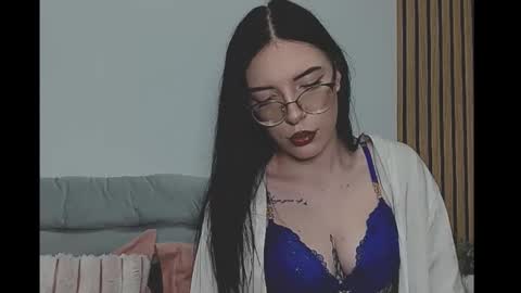 Snapshot of ella_chloe chatting on 02.07.26 Chloe online show from 02.07.26