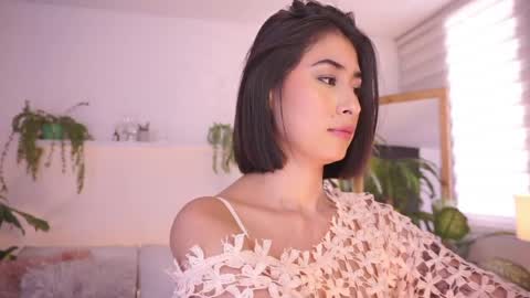 ELLA OWEN online show from 05.06.26