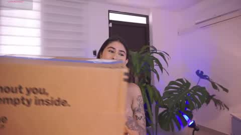 ELLA OWEN online show from 05.12.26