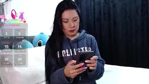 Snapshot of ella_rouse1 chatting on 03.17.26 ella rouse online show from 03.17.26
