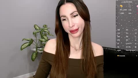 Ella online show from 11.28.25