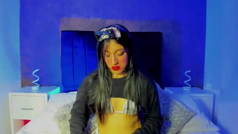 Snapshot of ellaamuller chatting on 12.29.24 Ellaa Muller online show from 12.29.24