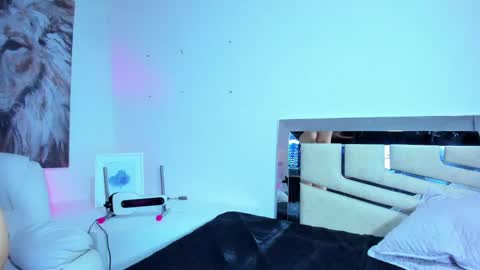 Snapshot of ellaamuller chatting on 02.22.25 Ellaa Muller online show from 02.22.25