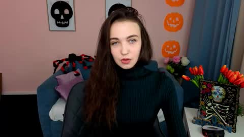 ellaasteele online show from 10.24.25