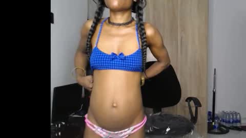 ella online show from 02.25.26