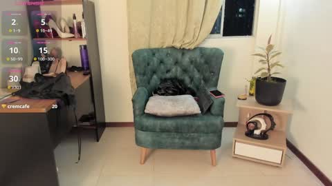 Snapshot of ellabaker chatting on 01.16.25 ellabaker online show from 01.16.25